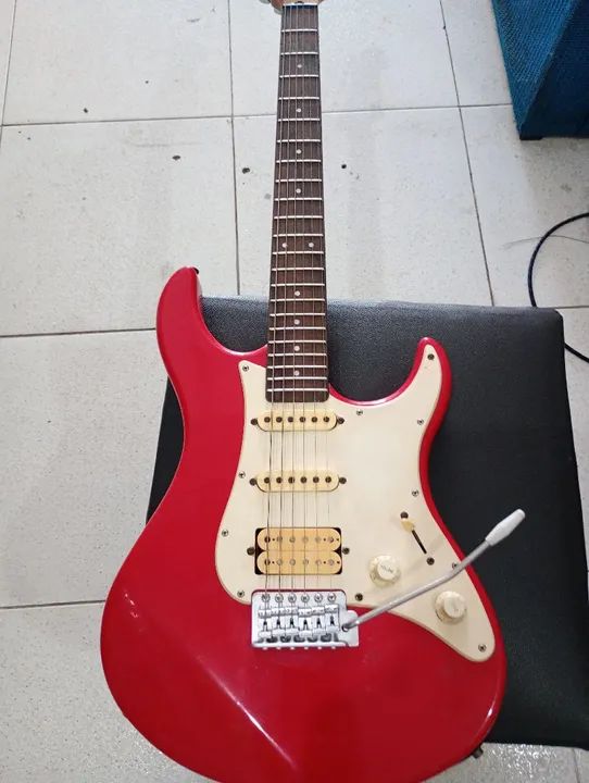 Vendo guitarra Yamaha EG 112 - Foto 4