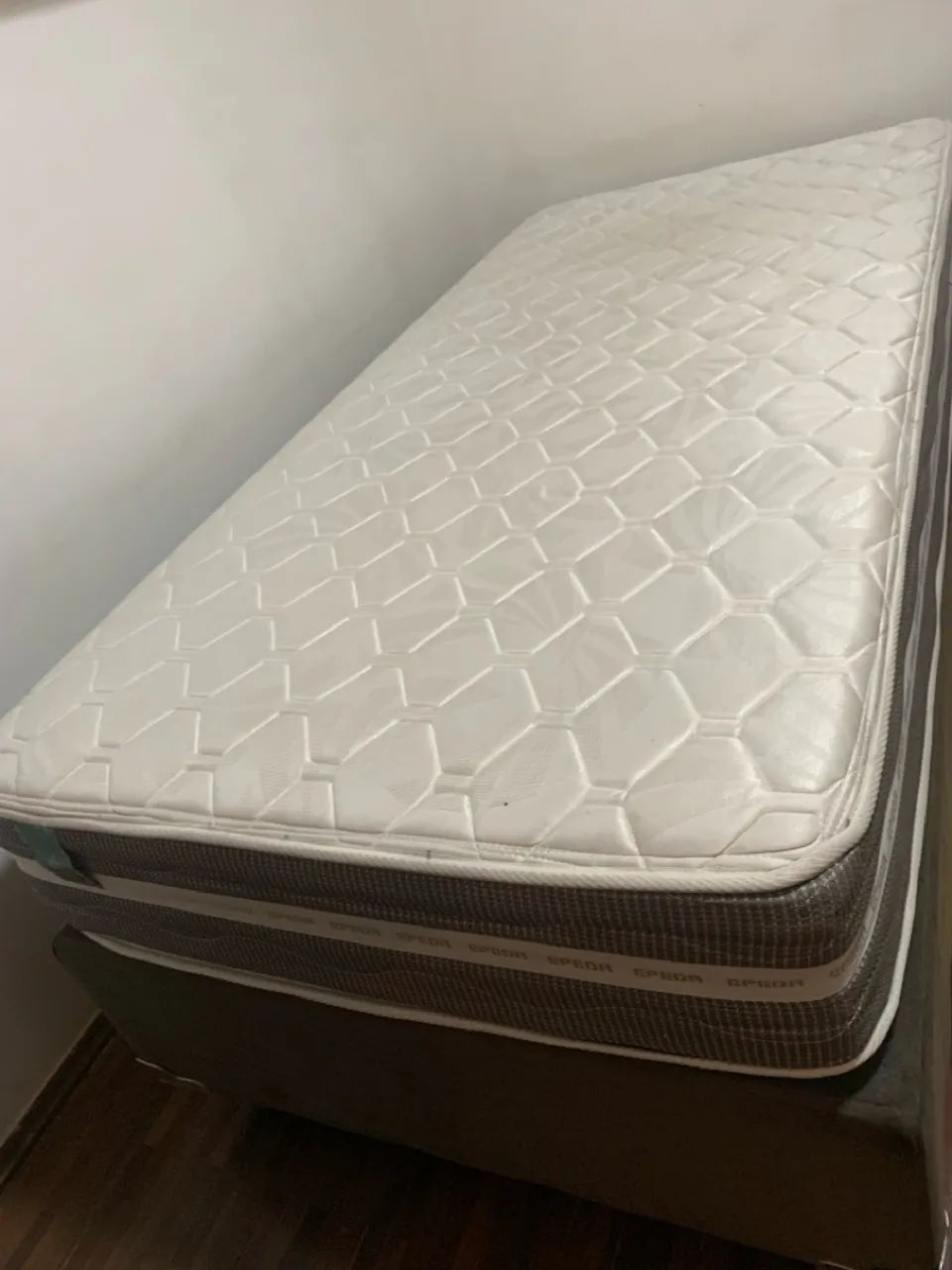 Colchão mais Box de alta qualidade