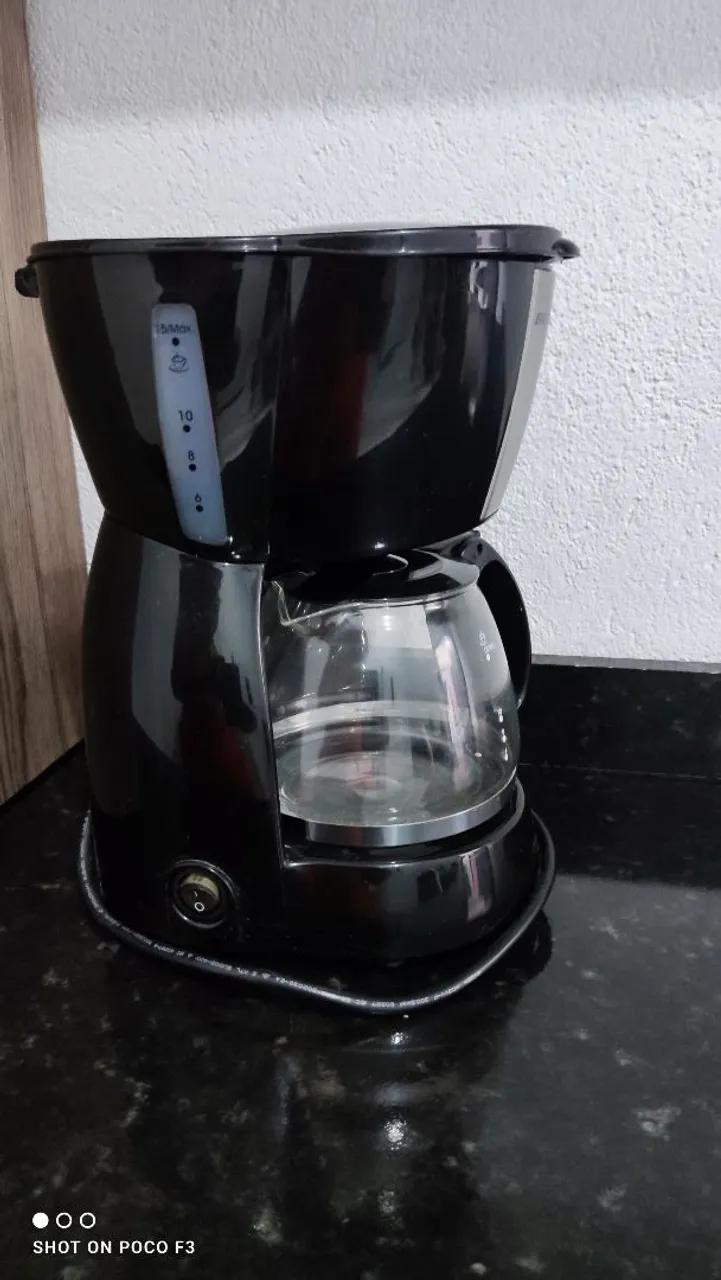 Cafeteira Elétrica - Preta