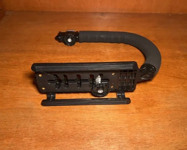 Estabilizador Portátil De Câmera com Várias Regulagens - NUNCA USADO, EM ÓTIMO ESTADO - Foto 3