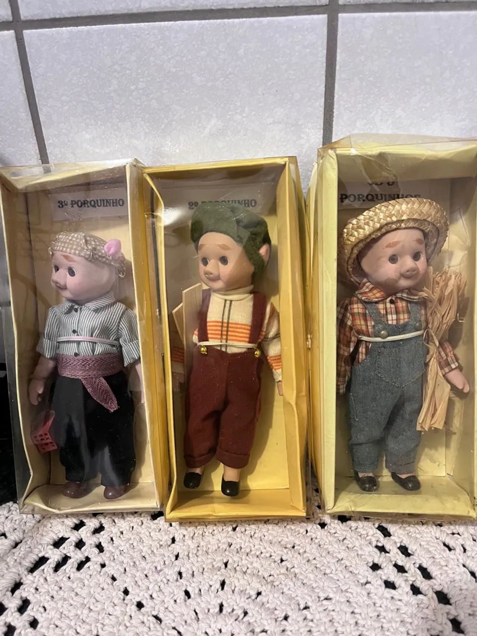 Bonecos Três Porquinhos Colecionáveis - Foto 2