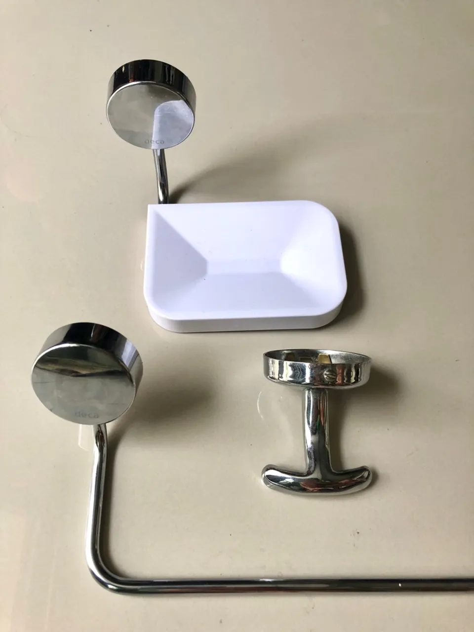Kit Acessórios para Banheiro Deca com Saboneteira