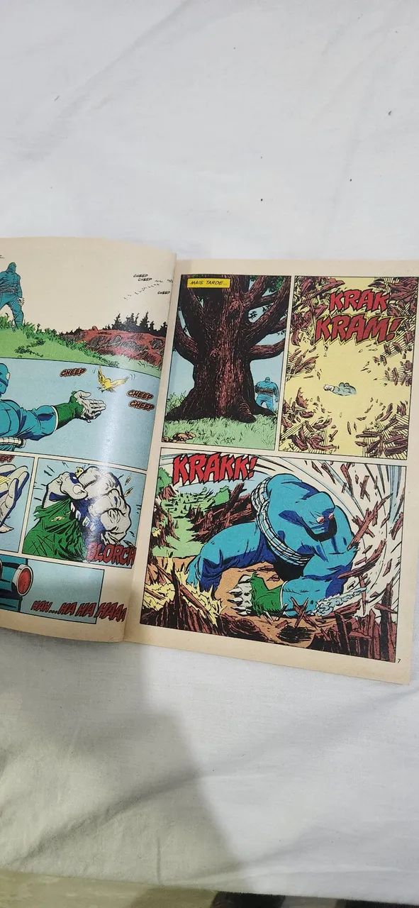 Revista em Quadrinhos A MORTE DO SUPER-HOMEM - Foto 2