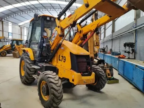 Retroescavadeira JCB L79 nova top de linha!