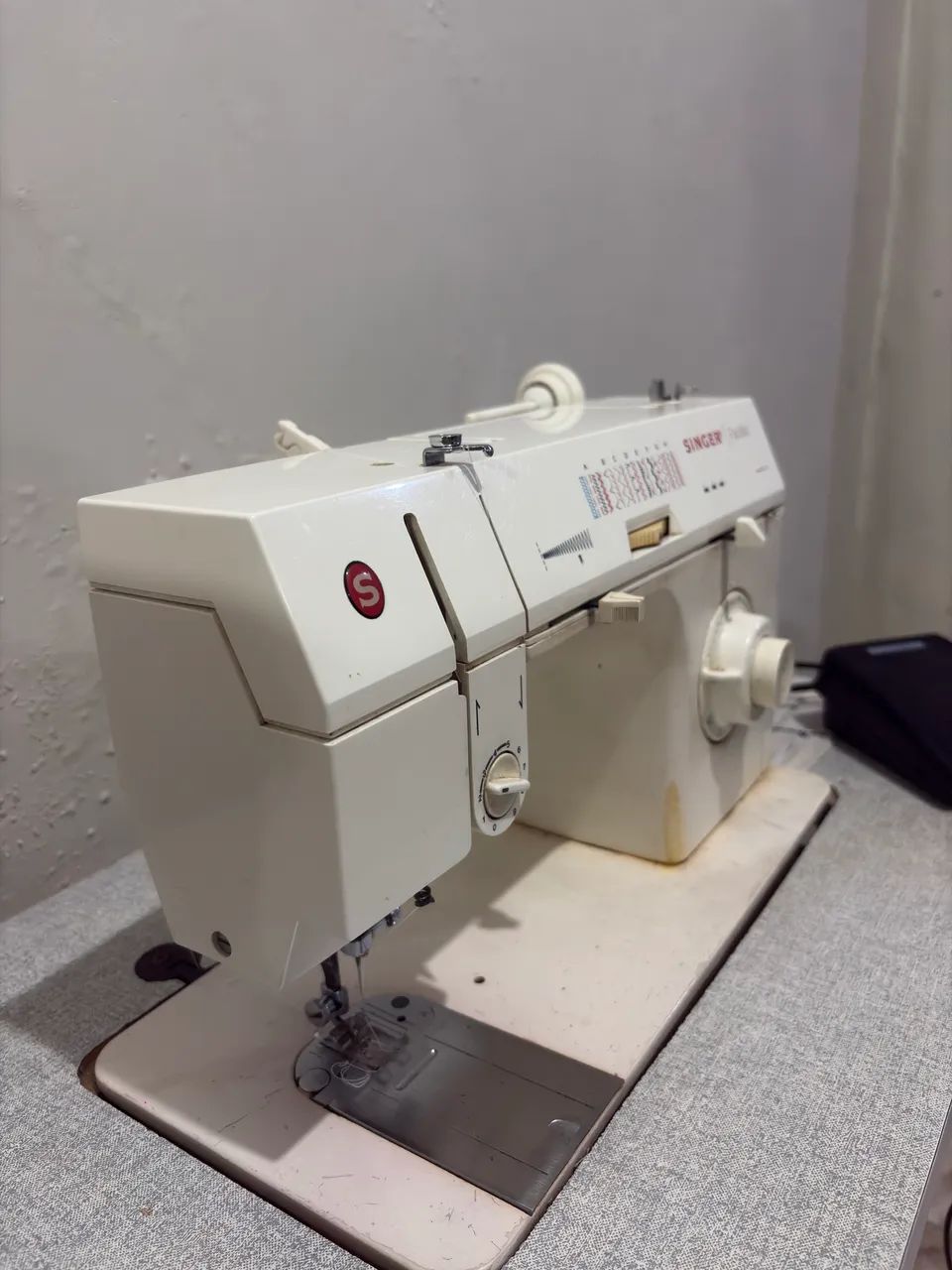 Máquina de Costura Singer Facilita  - Foto 3