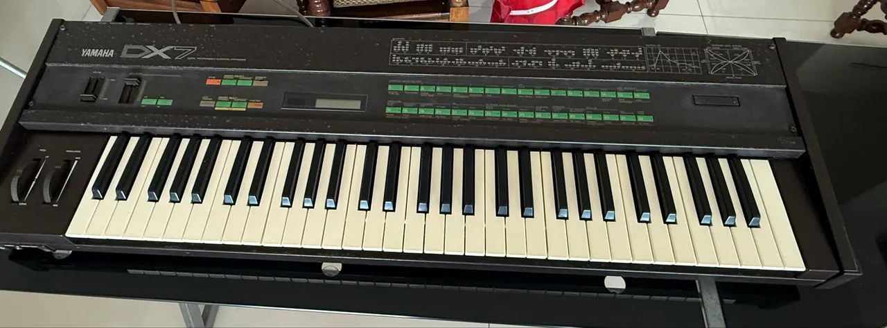 Teclado YAMAHA DX7 usado  - Foto 2