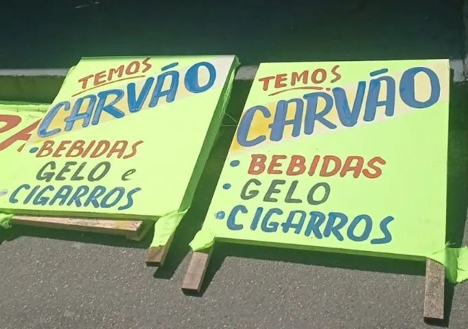 Faixas e Cavaletes neon - Foto 3