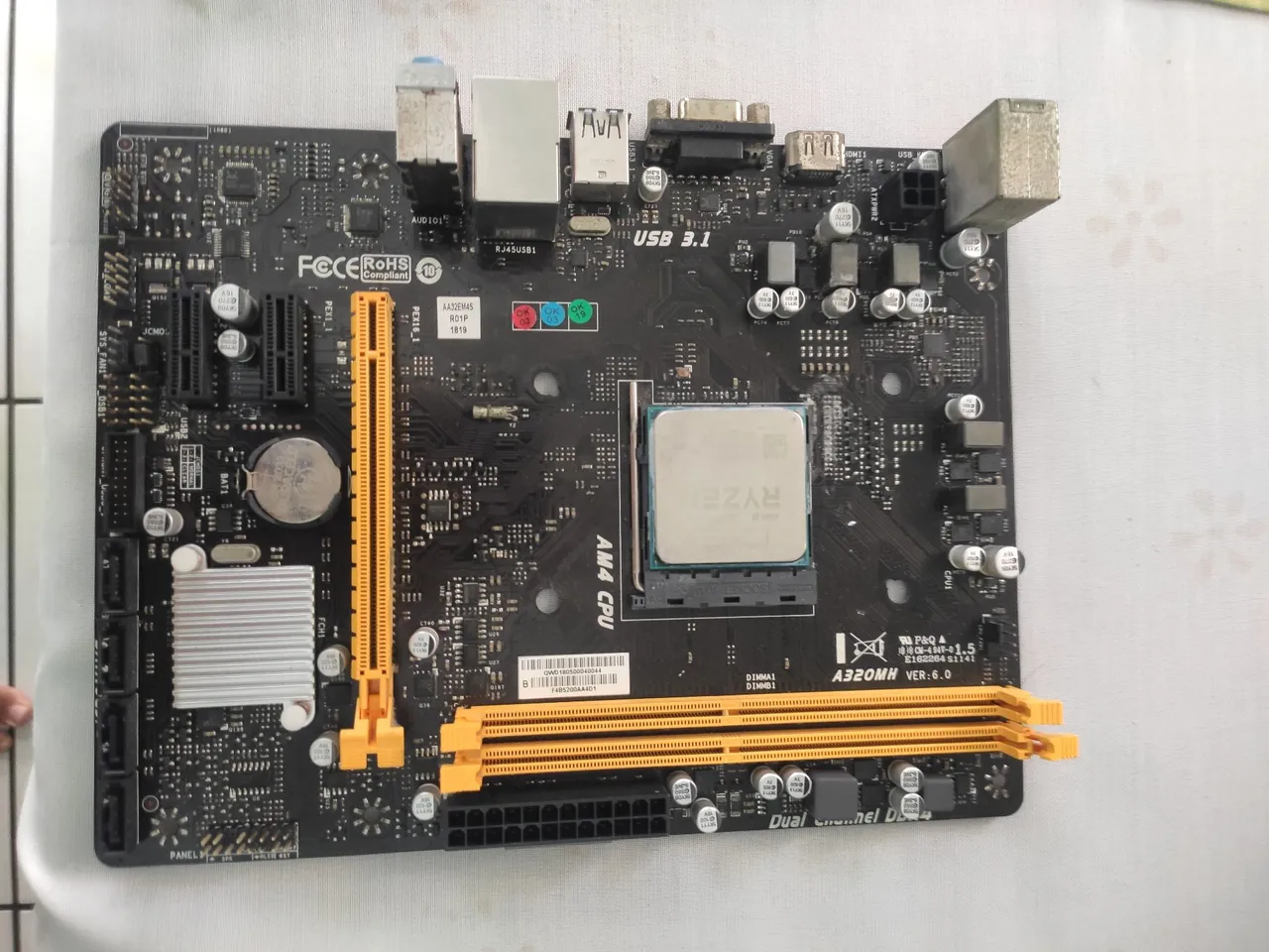 Kit Placa mãe e processador