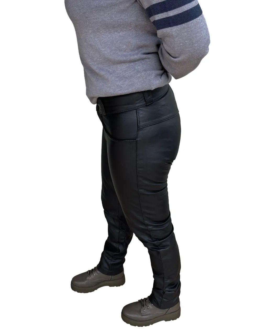 Calça de Couro Legítimo Feminina Tam 36 - Foto 4