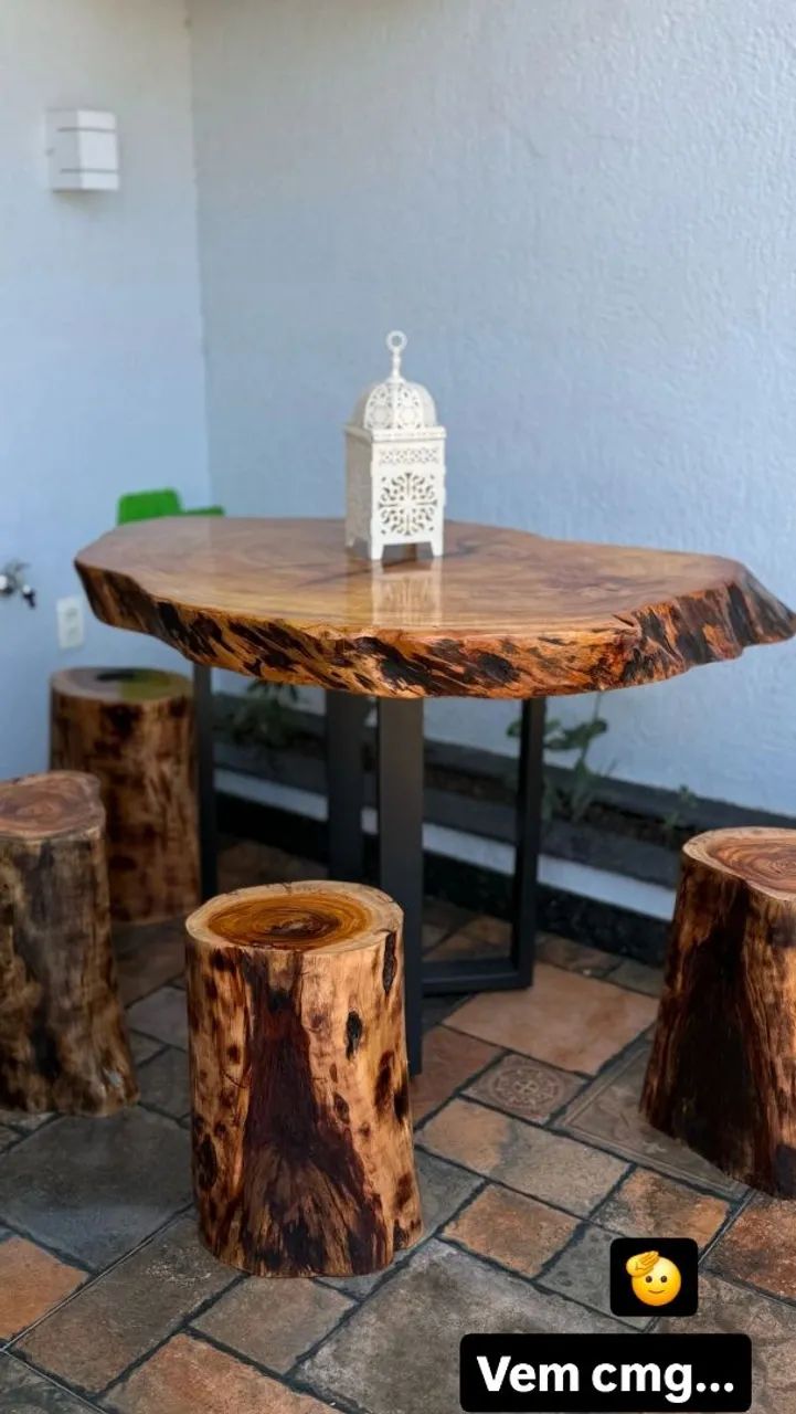 Conjunto Mesa Rústica com 4 Banquetas de Tronco - Foto 2