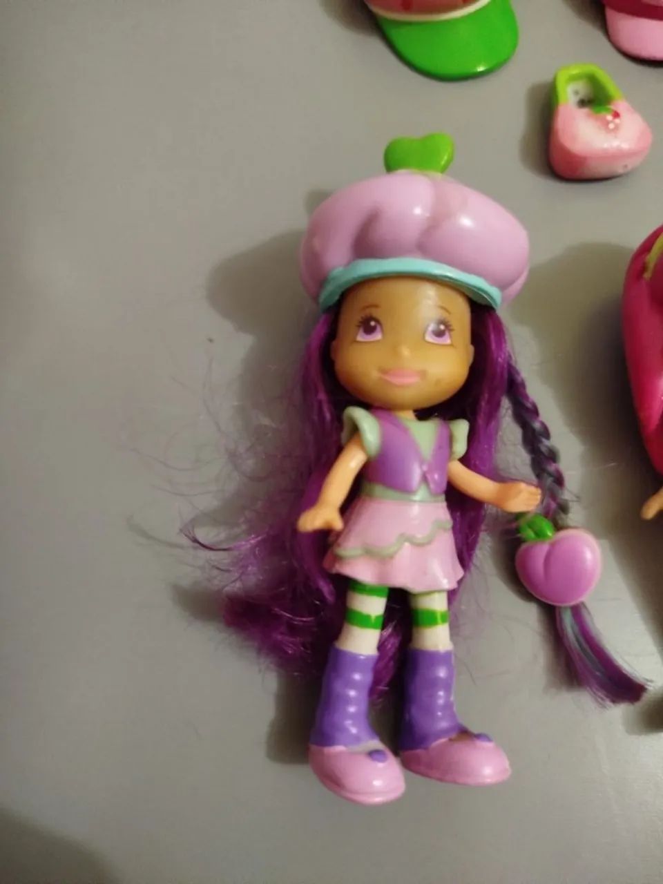 ?Bonecas Hasbro Moranguinho colecionáveis  - Foto 4
