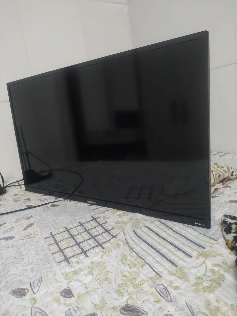 Tv e painel 64297412652034122