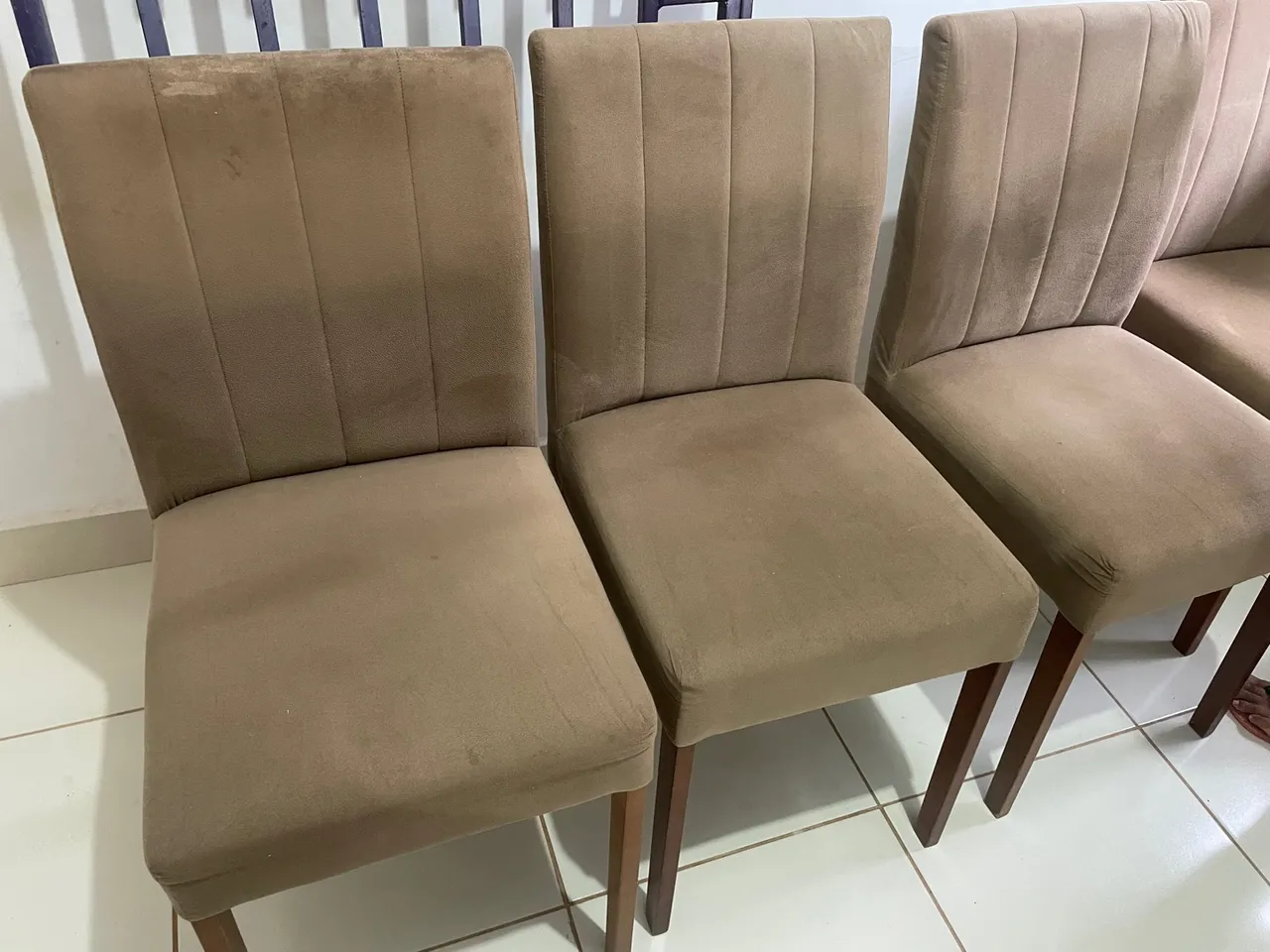 Cadeiras estofadas