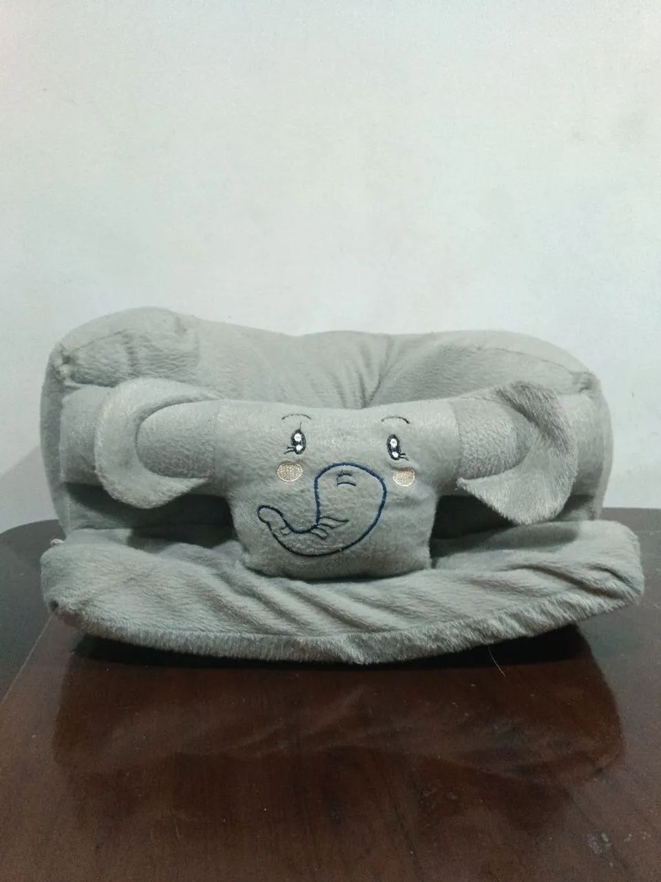 Cadeirinha fofinha de apoio para bebê 