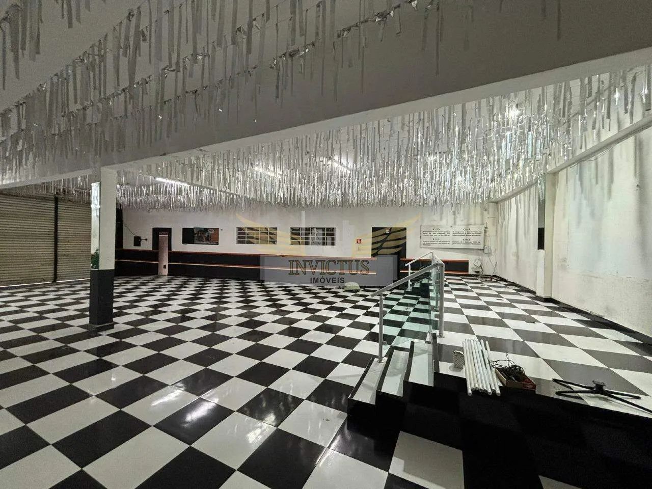 Galpão Comercial para Comprar, 380m² - Vila Palmares, Santo André/SP. - Foto 2