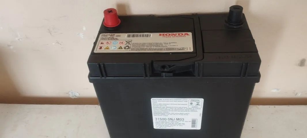 Bateria Para Carro de 45 a 180 Amperes Nova e Semi Novas Tenho Agm e Efb Aceito Cartão. - Foto 16