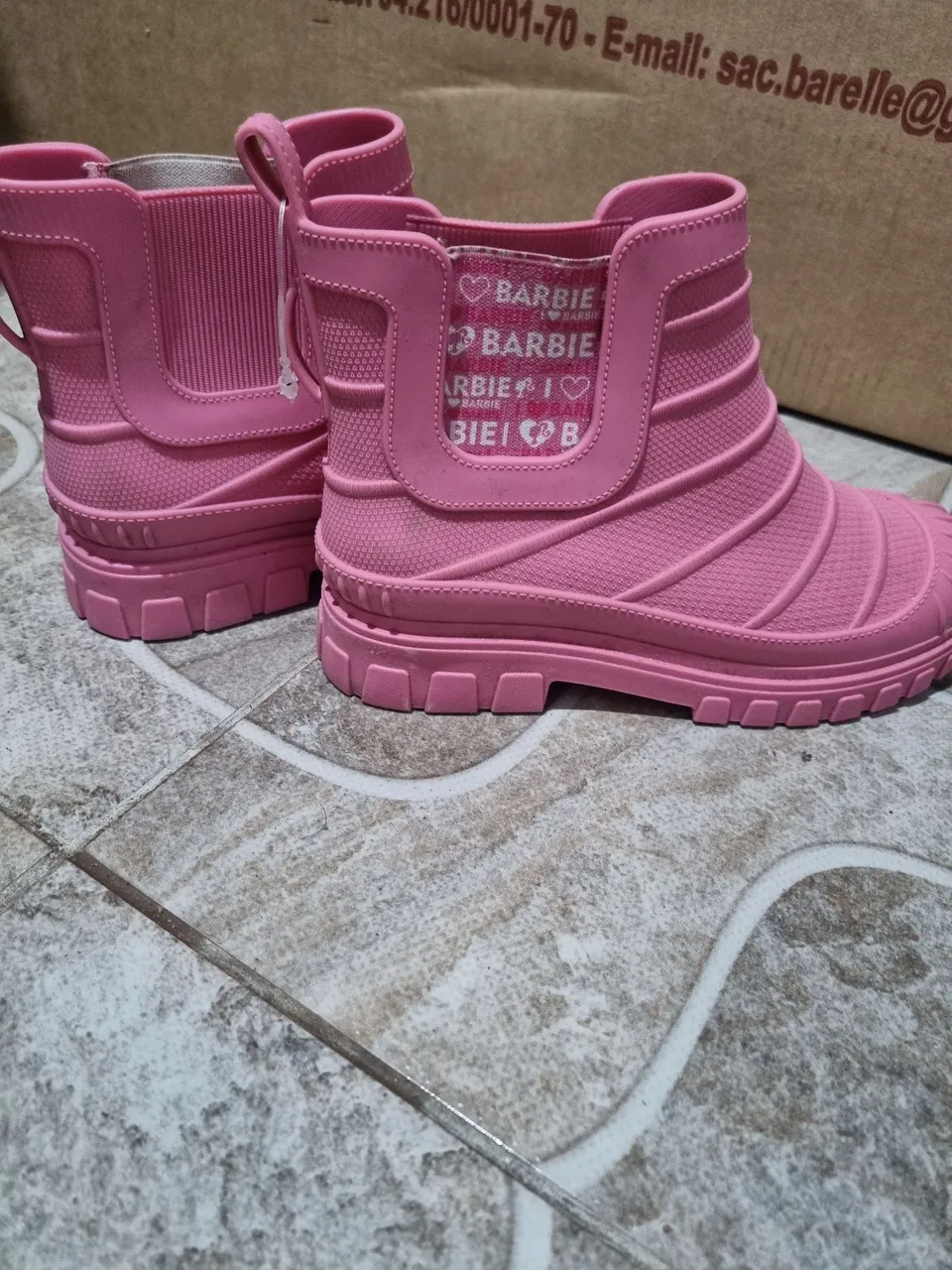 Bota Barbie Rosa Infantil Nova n33/34!