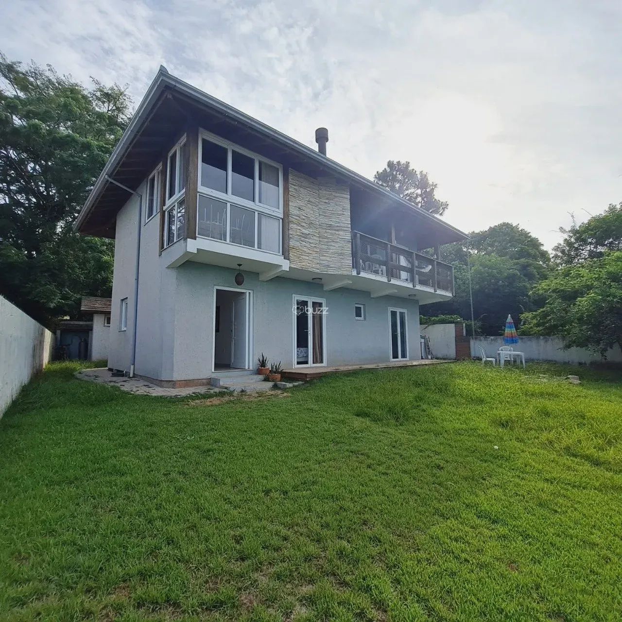 Casa em condomínio próximo da praia Novo do Campeche.