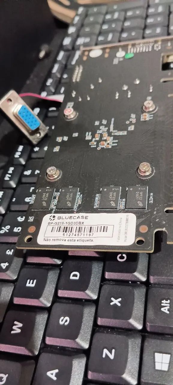 PLACA DE VÍDEO GT210 1GB - Foto 2