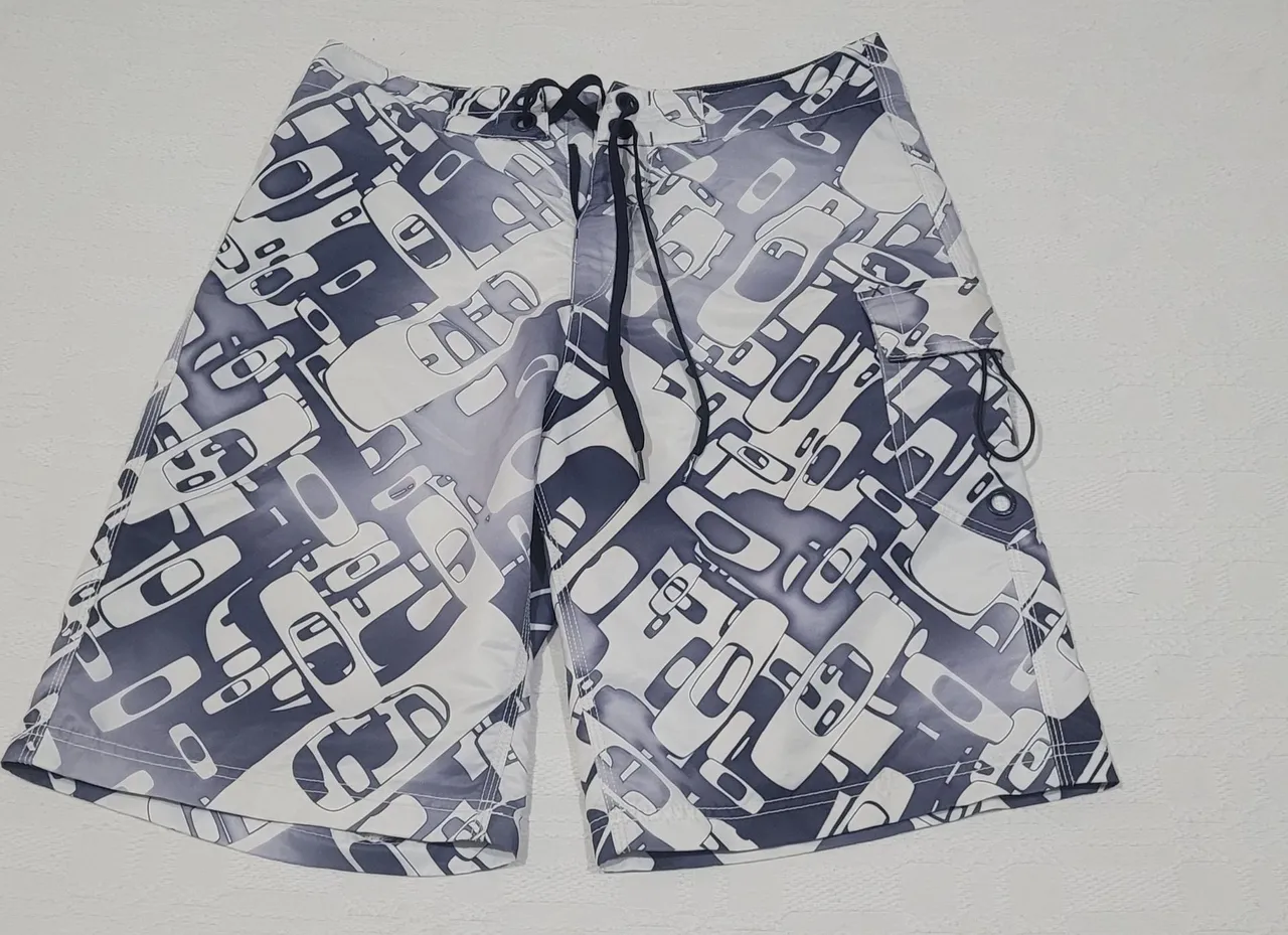 Bermuda Icons oakley gringa 32 americano