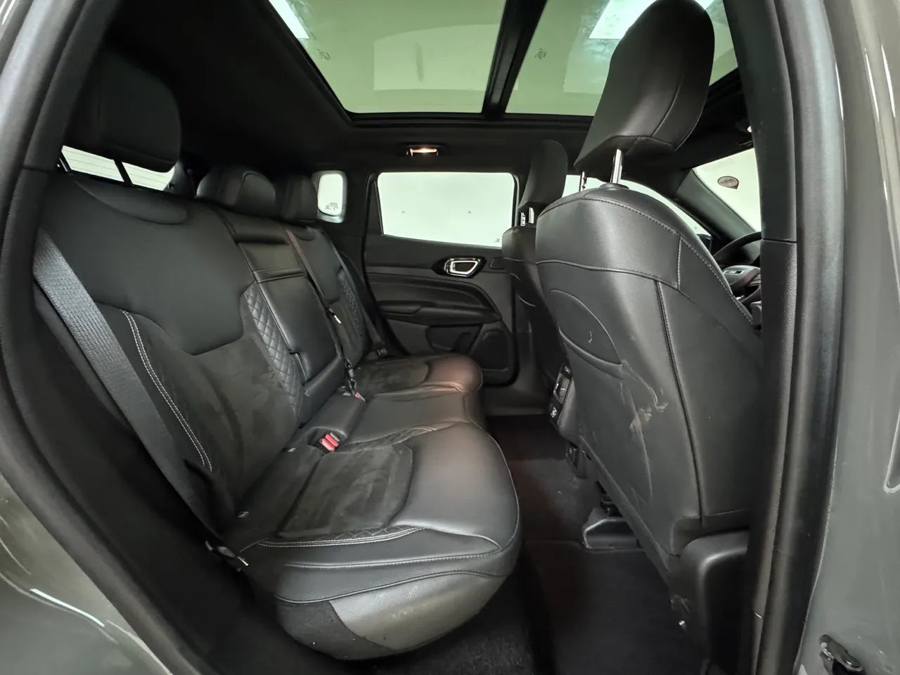 Jeep Compass Black Hurricane 2.0 4X4 TB Aut. 2025 - Foto 4