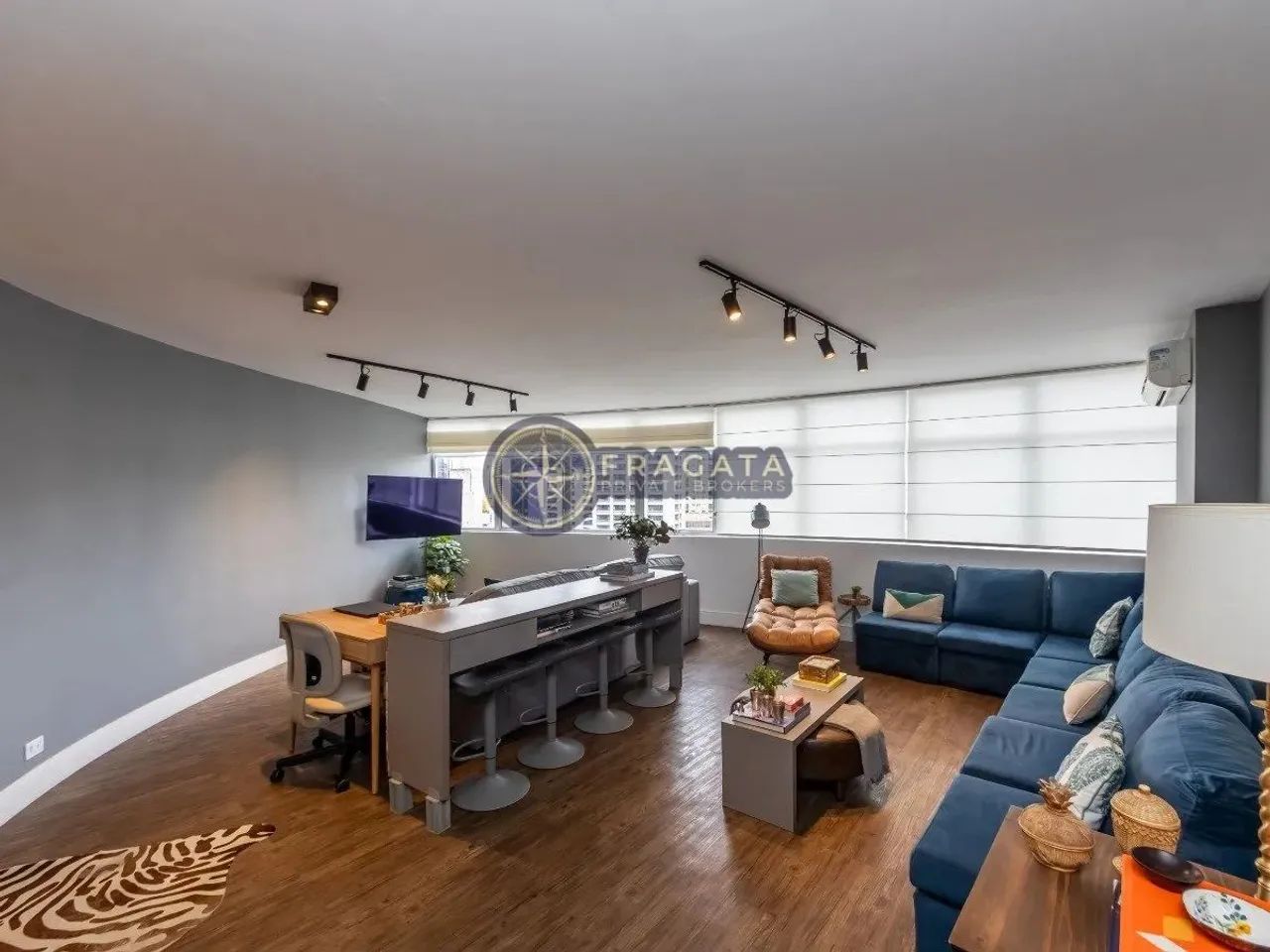 Amplo Apartamento a venda com 178m², 3 dormitórios e 2 vagas no Jardim Paulistano