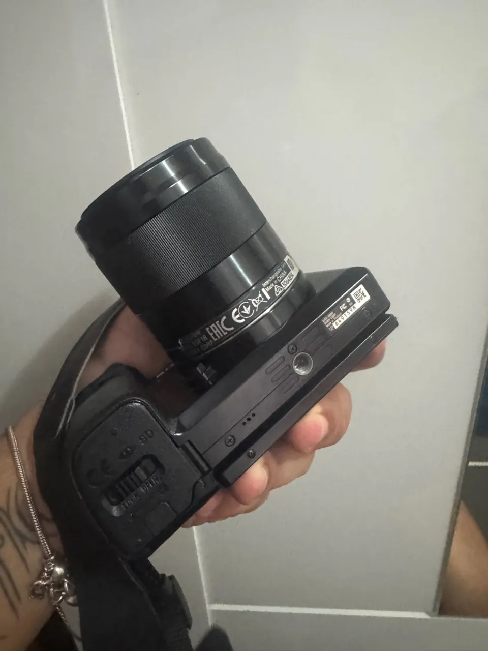 Câmera Sony com lente