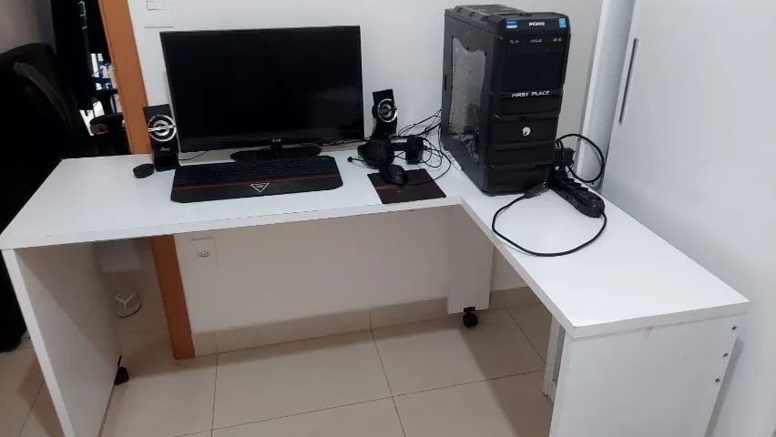 Mesa / Escrivaninha em L64169208386435121