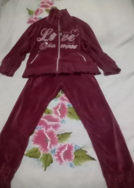 Vendo 3 Conjuntos de menina Tamanho 6 Anos em bom estado  - Foto 3