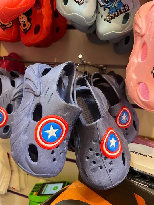 Sandália Infantil Crocs - Foto 5
