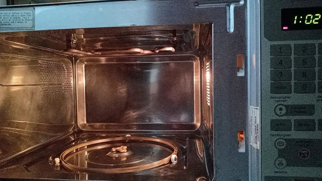 Microondas Brastemp grill 31 litros inox  - Foto 5