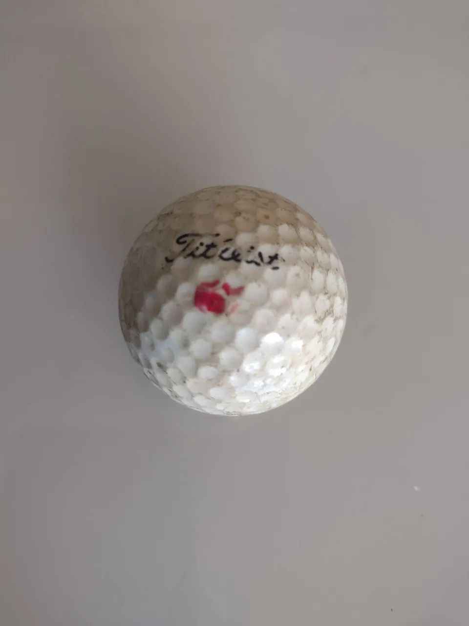 Bola de golf usada 