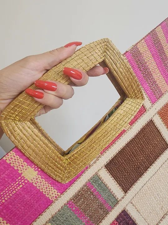 Sofisticada bolsa de palha estampada NOVA - Foto 4