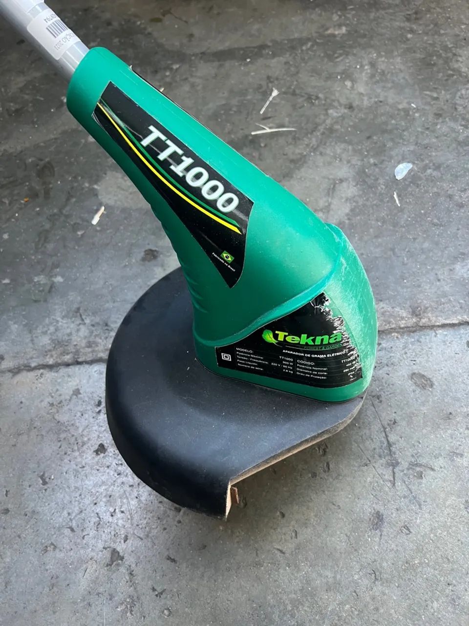 Aparador de grama elétrico Tekna TT1000