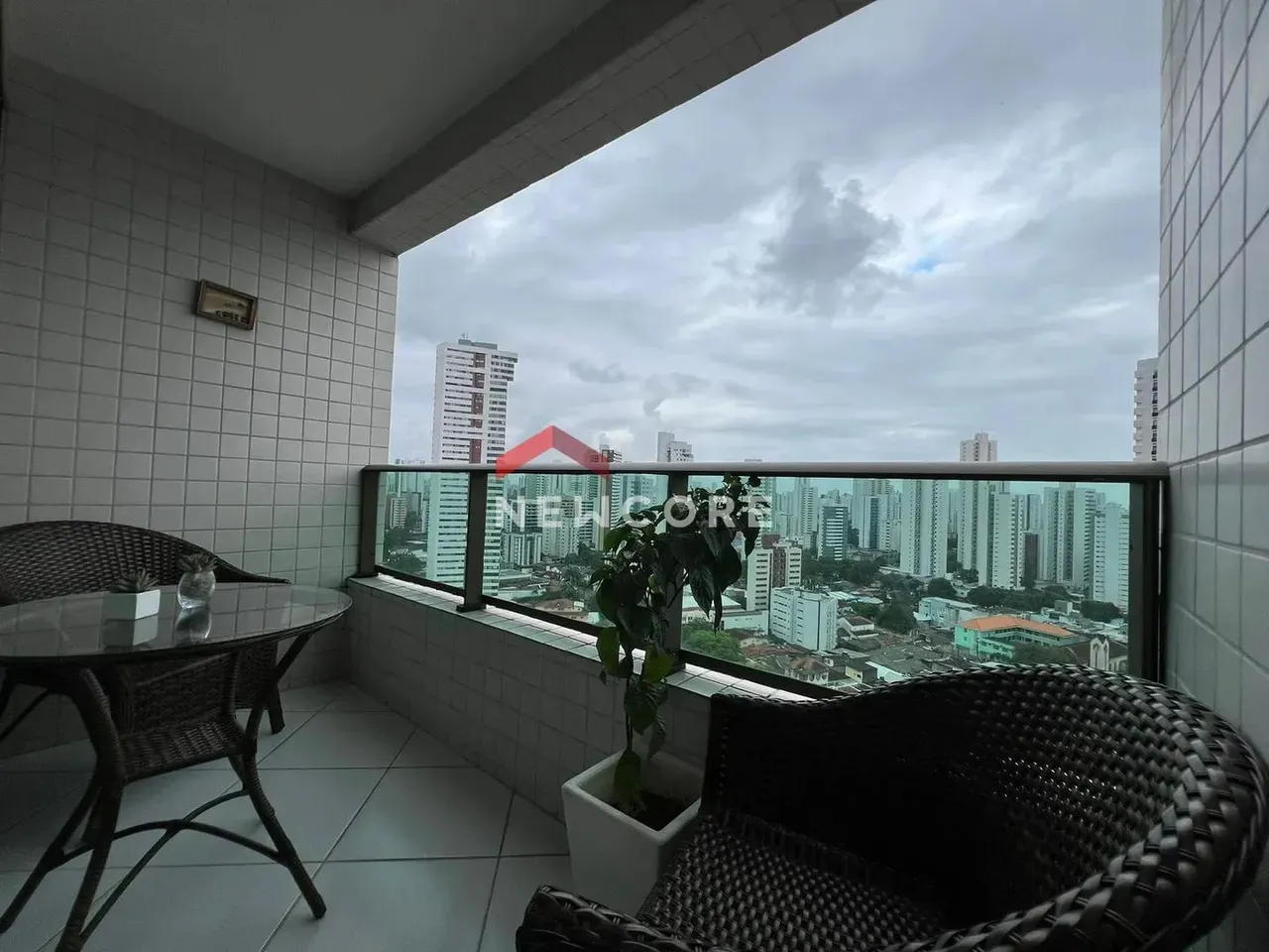 Apartamento em Rua Doutor Berardo - Madalena - Recife/PE
