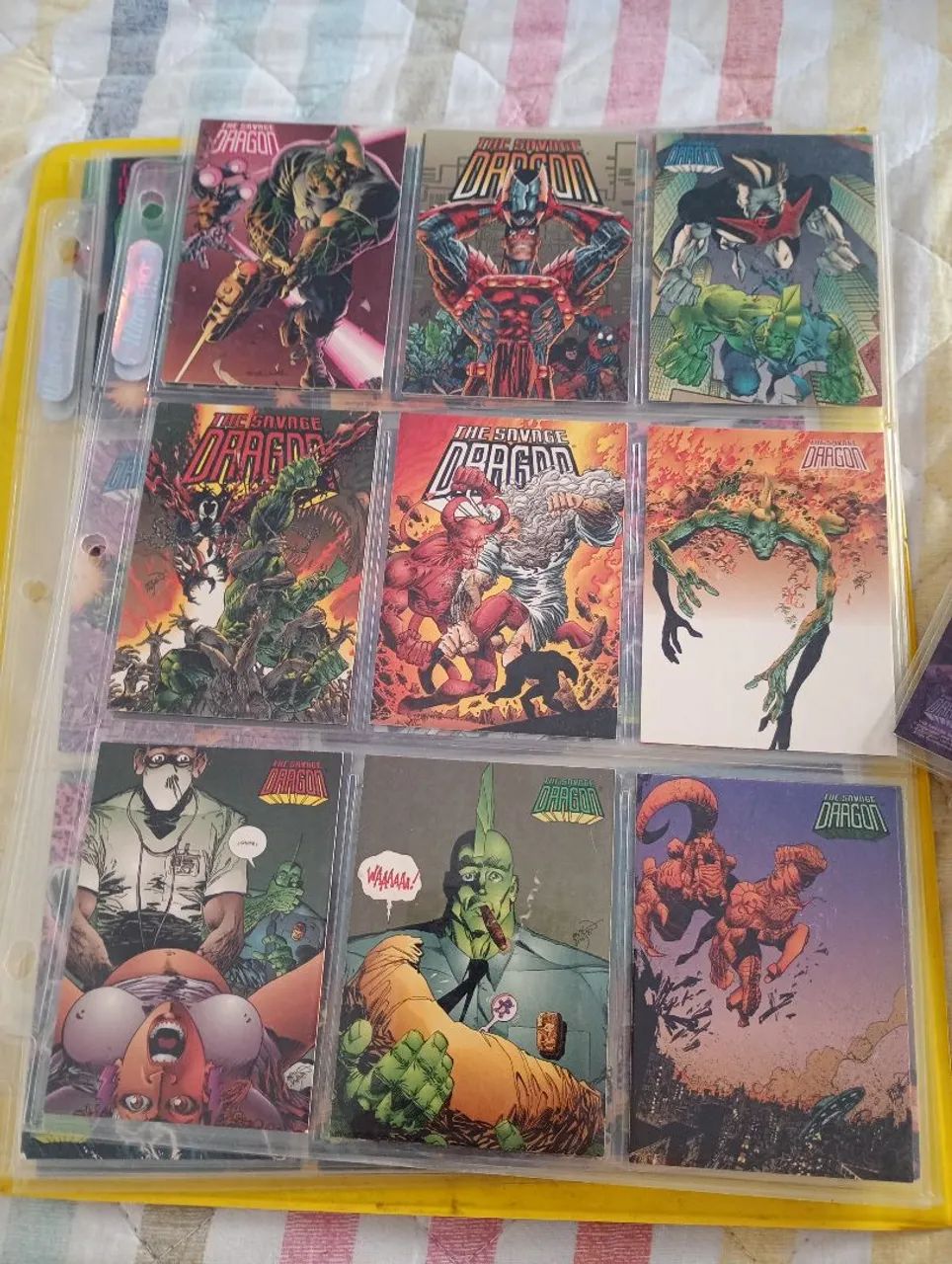 Cards Savage Dragon anos 90 vários artistas desenhando 81 cards