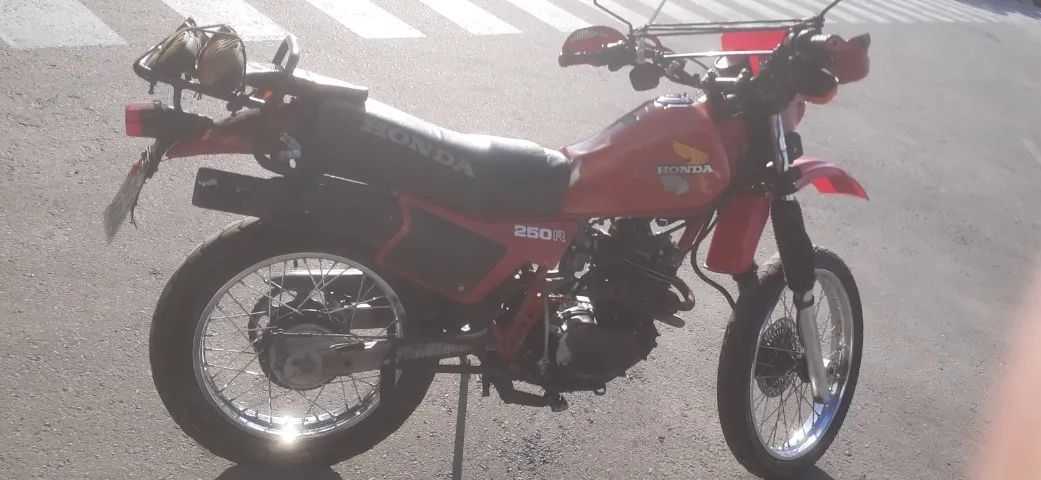 Moto de uso diário, XL250R mecanica em ordem documentação em dia. - Foto 3