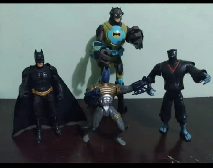 Batman lote com figuras variadas