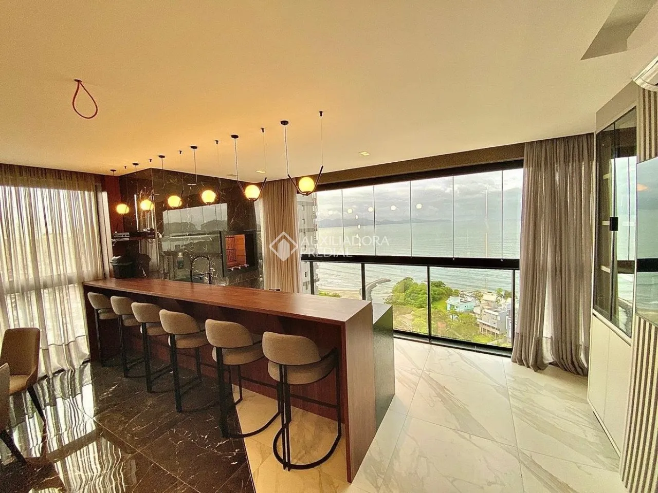 Lindo Apartamento em Porto Belo - Mônaco Tour