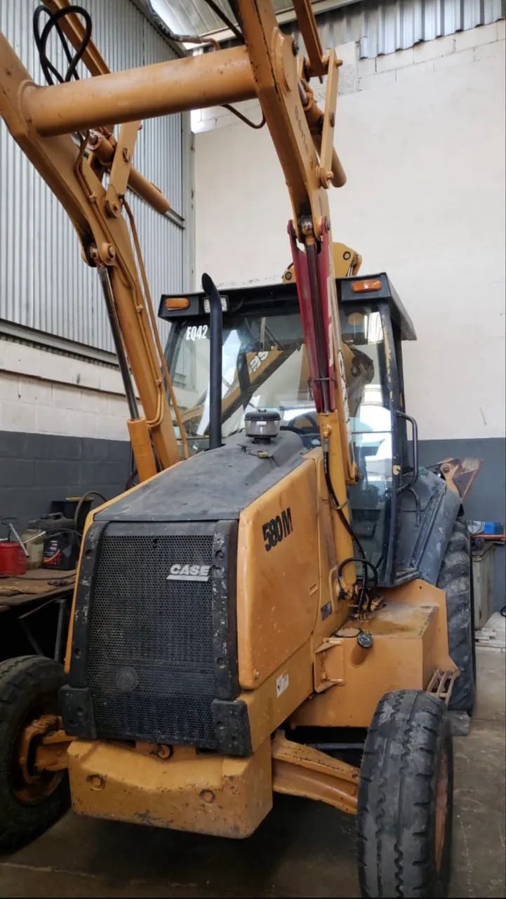 Retroescavadeira Case 580M Series 3