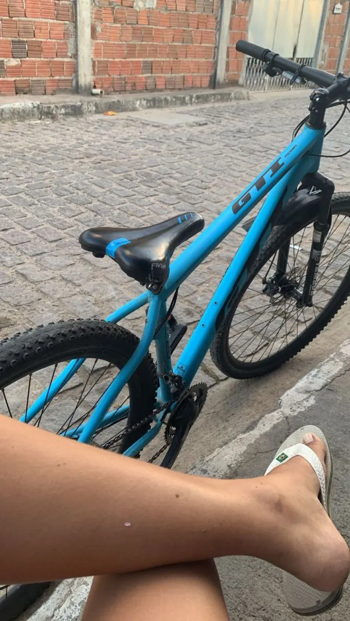 Bicicleta GT - Azul - Tamanho M
