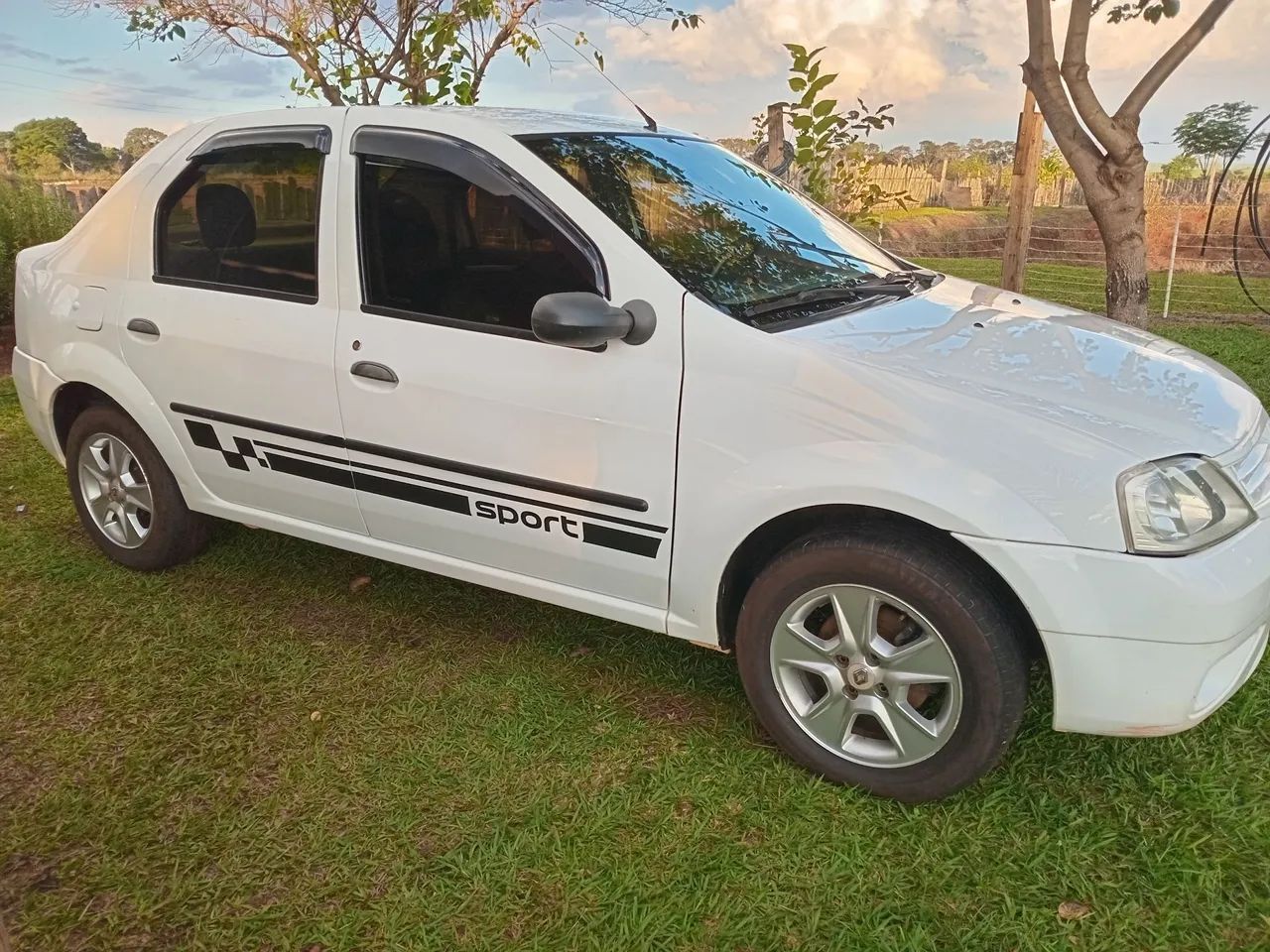 Logan 1.0 16 vls.impecavel - Foto 3
