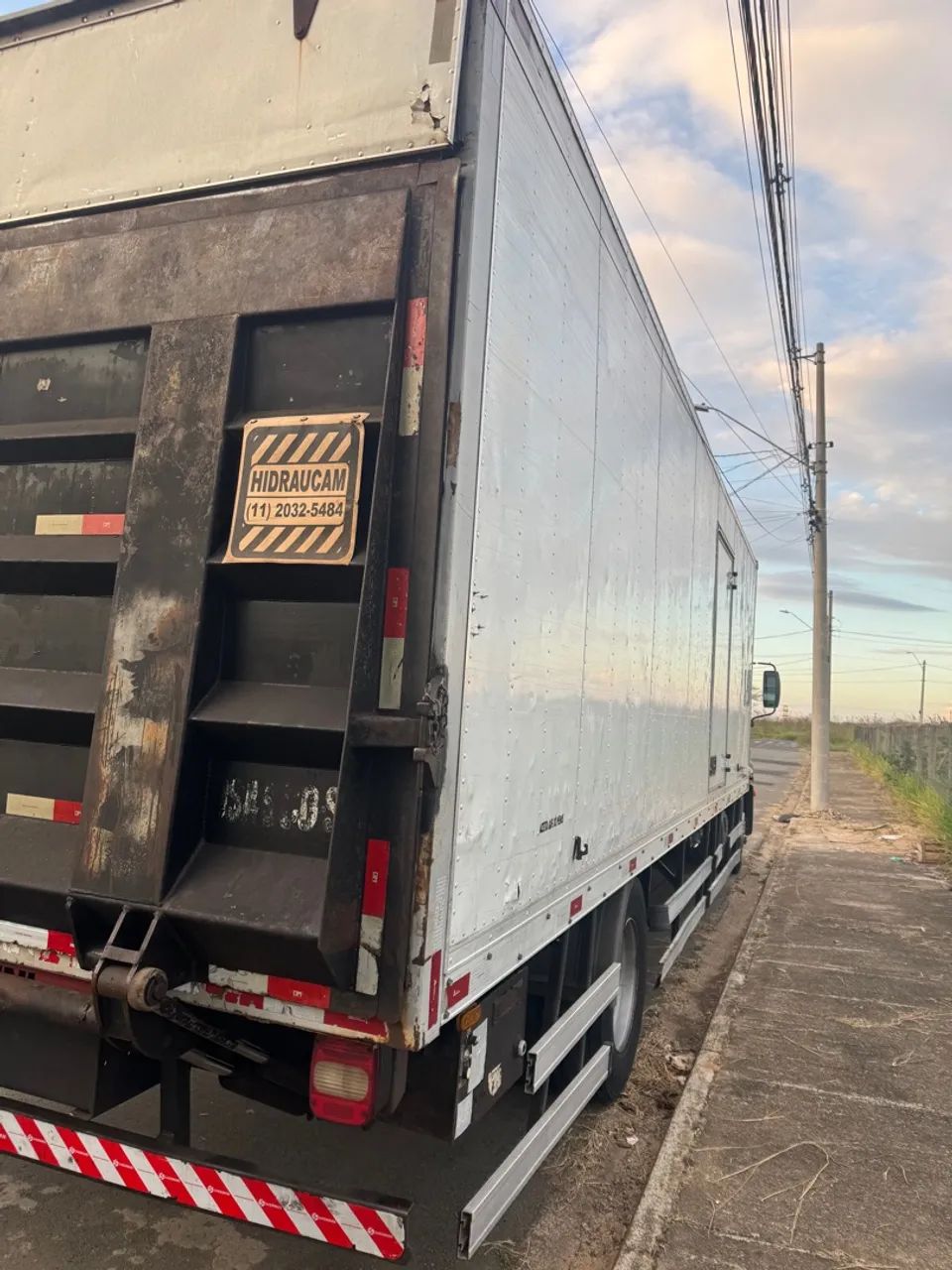 Caminhão para frete mudança transporte em geral - Foto 3