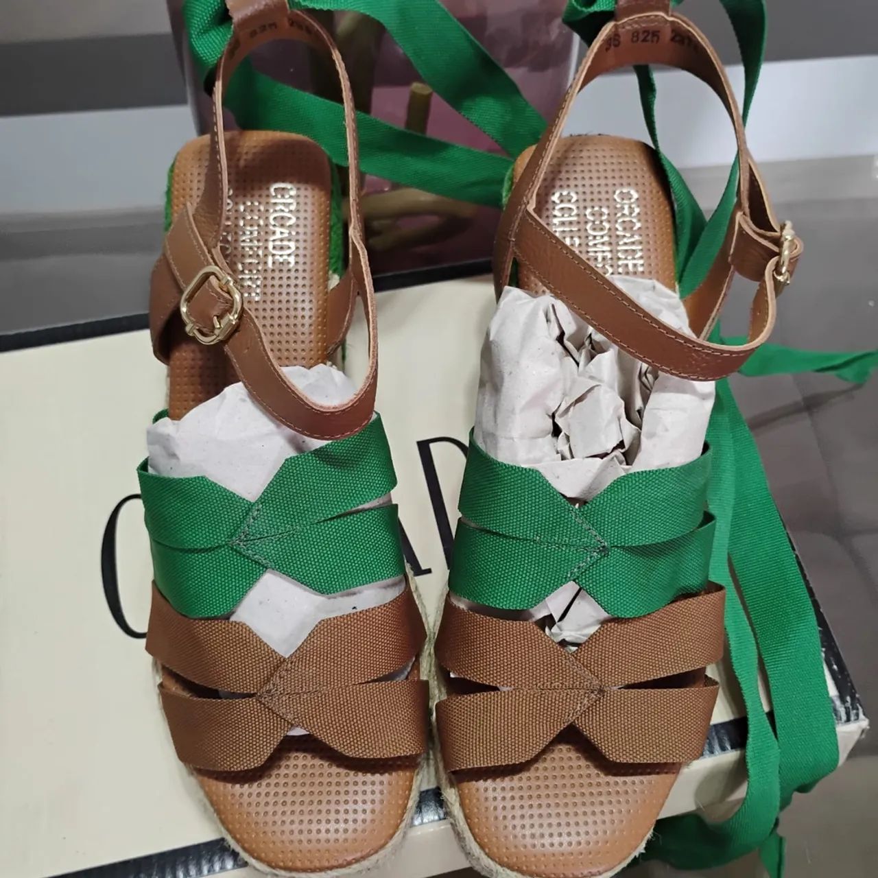 sandália Orcade linha conforto n.36 nova - Foto 4