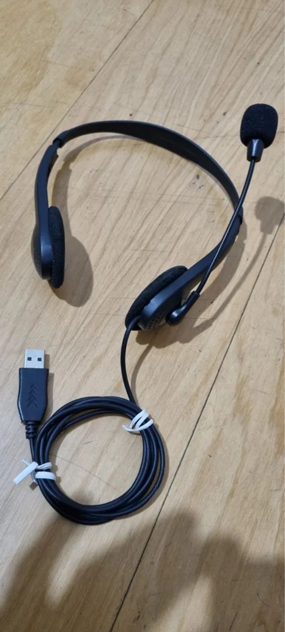 Fone de Ouvido com Microfone USB - Foto 3