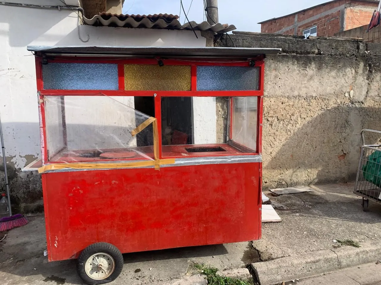 Carrinho de lanches completo e funcional de madeira