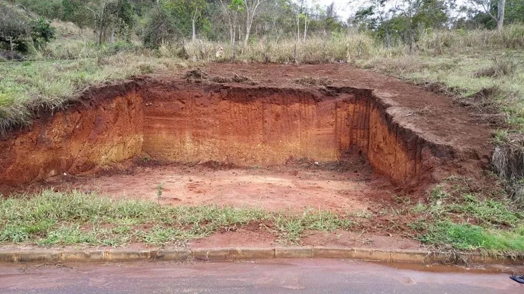 Terreno com excelente localização - Foto 2