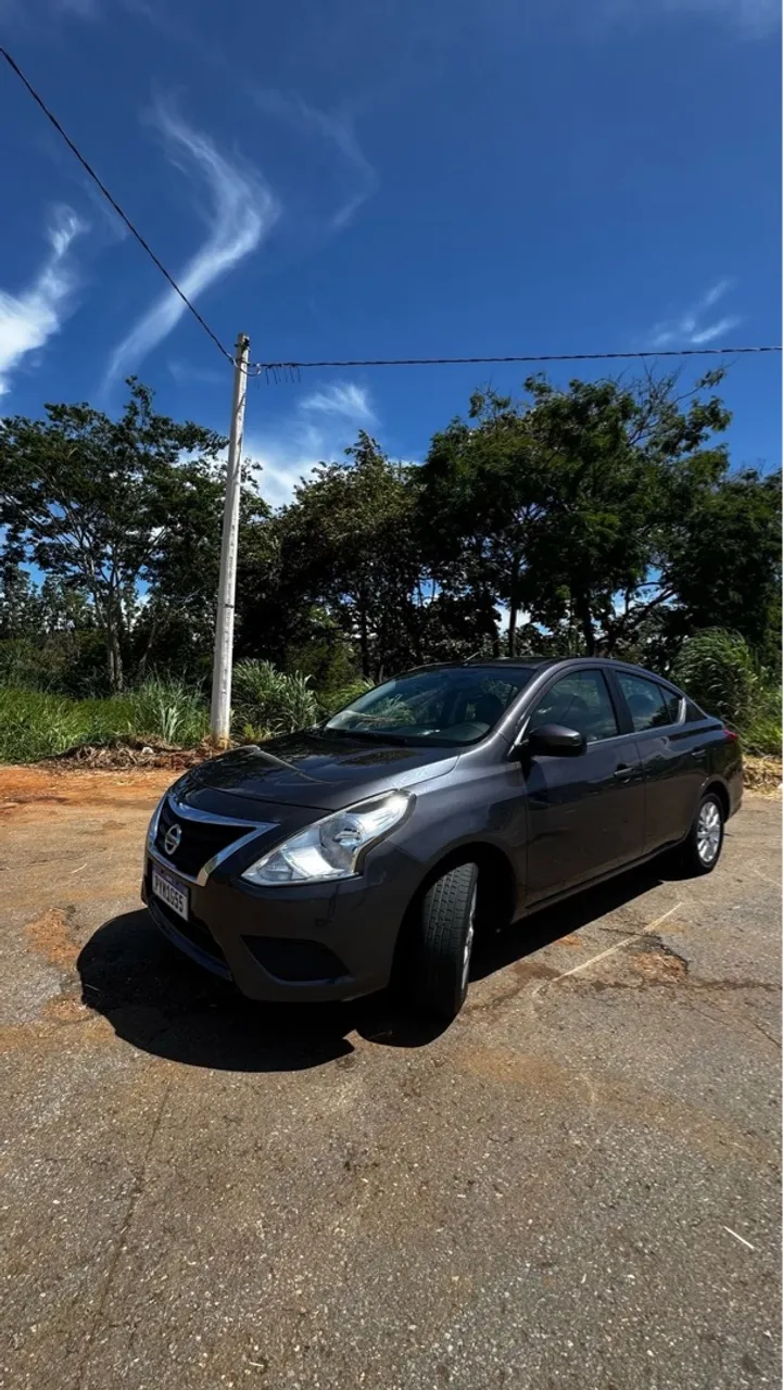 NISSAN VERSA SV 1.6 AUTOMÁTICO 2017