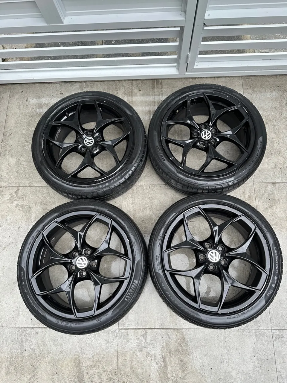 Jogo de Rodas Originais VW Aro 17 Completo