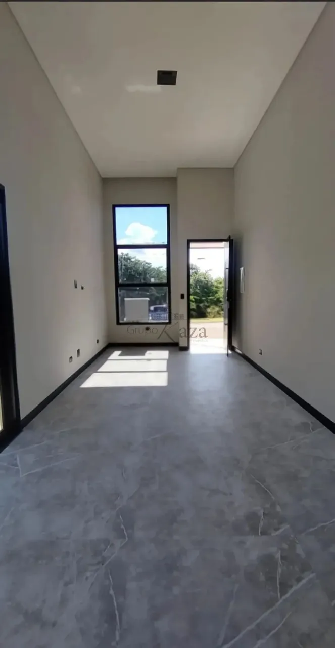 Oportunidade - Casa em Condomínio - Caçapava Velha - Caçapava Velha - 3 Dormitórios - 170m